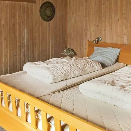 בית נופש Three-bedroom Holiday In 25